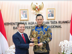 Melalui Reforma Agraria dan Pemberantasan Mafia Tanah, Menteri AHY Terima Penghargaan Tokoh Pendorong Investasi dalam Negeri