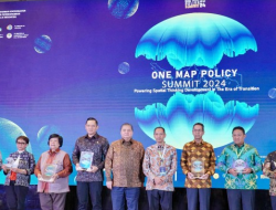 Menteri AHY Terima Penghargaan Anugerah One Map Policy, Komitmen untuk Implementasi Percepatan Kebijakan Satu