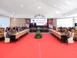 Minta Jajaran Atasi Gap dalam Sertipikasi Tanah, Menteri Nusron Beri Pengarahan di Kalimantan Selatan