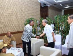Dari Rp1,7 T ke Rp700 M, Apolo Safanpo Buka Fakta Tekanan Anggaran Papua Selatan
