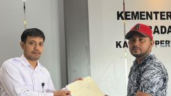 Perkuat Kepastian Hukum Kepemilikan Tanah, Kantah Halmahera Timur Laksanakan Penyerahan Sertipikat Permohonan Pertama Kali